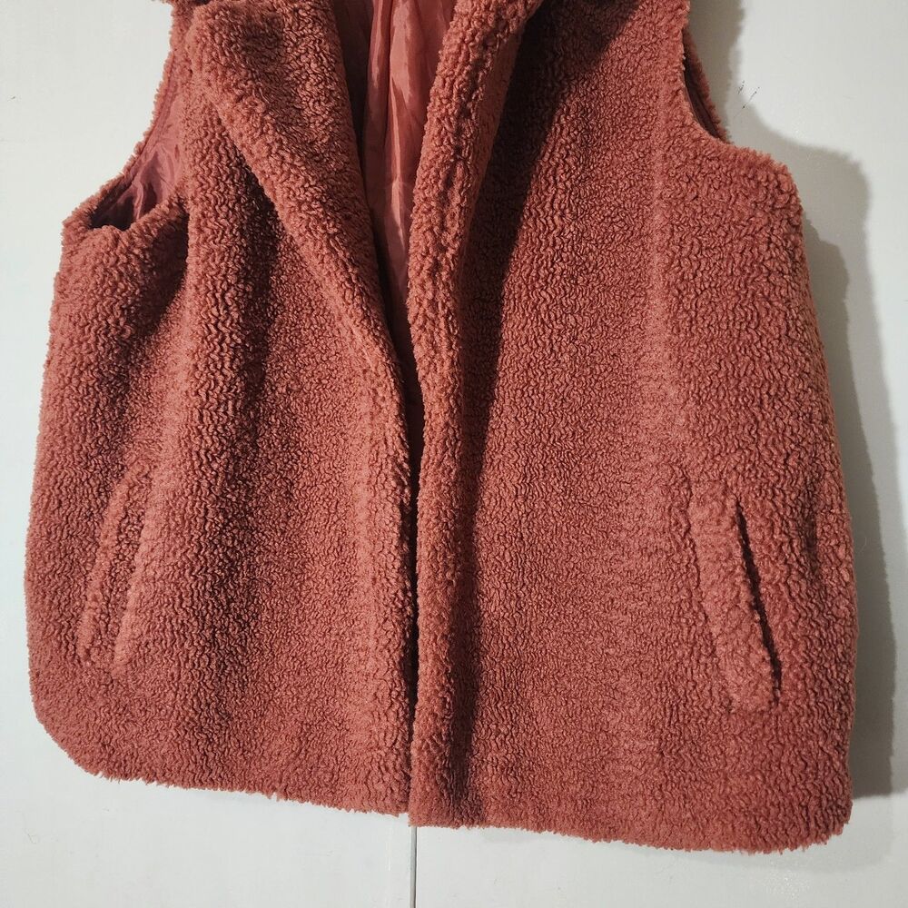 Maurices Fall Orange Rust Sleeveless Soft Fuzzy Sherpa Vest Size 1X - Picture 9 of 12